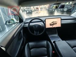 تسلا موديل 3